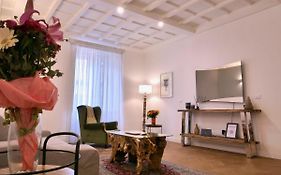 Helmirage Trevi Suite