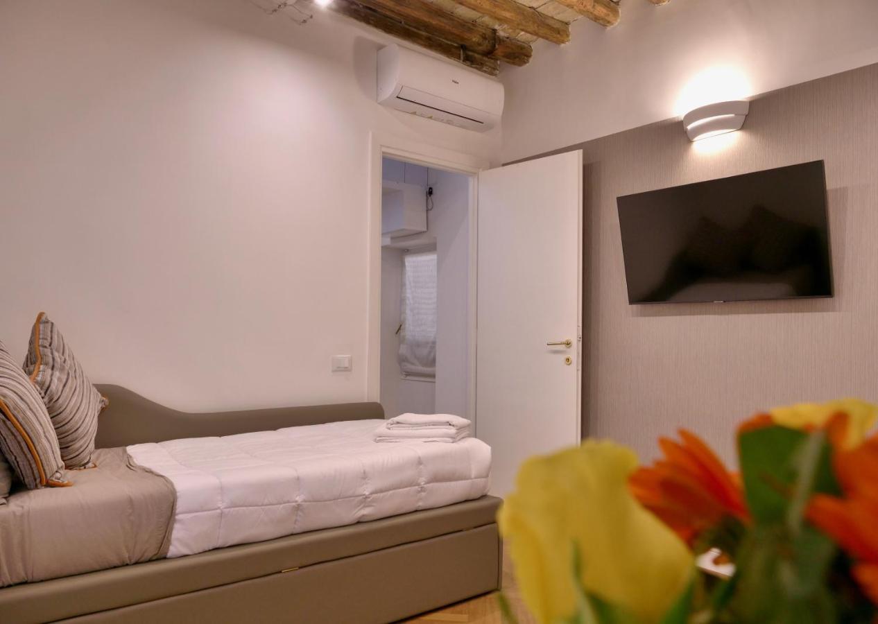 רומא Helmirage Trevi Suite מראה חיצוני תמונה