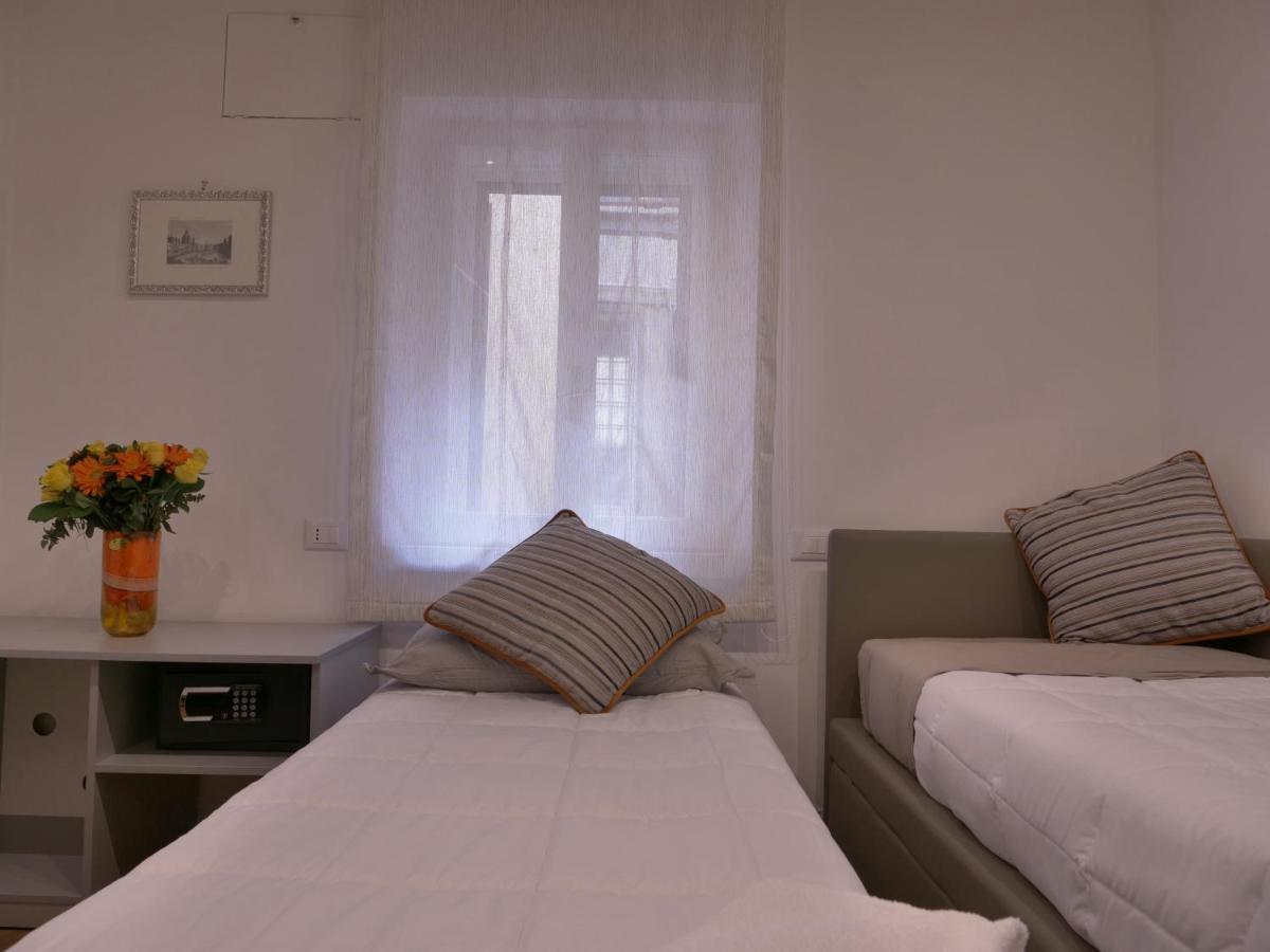 רומא Helmirage Trevi Suite מראה חיצוני תמונה